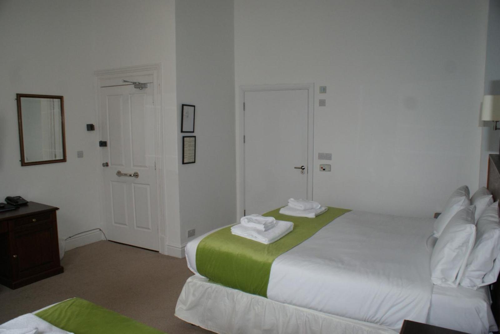 Keppels Head Hotel Portsmouth Ngoại thất bức ảnh